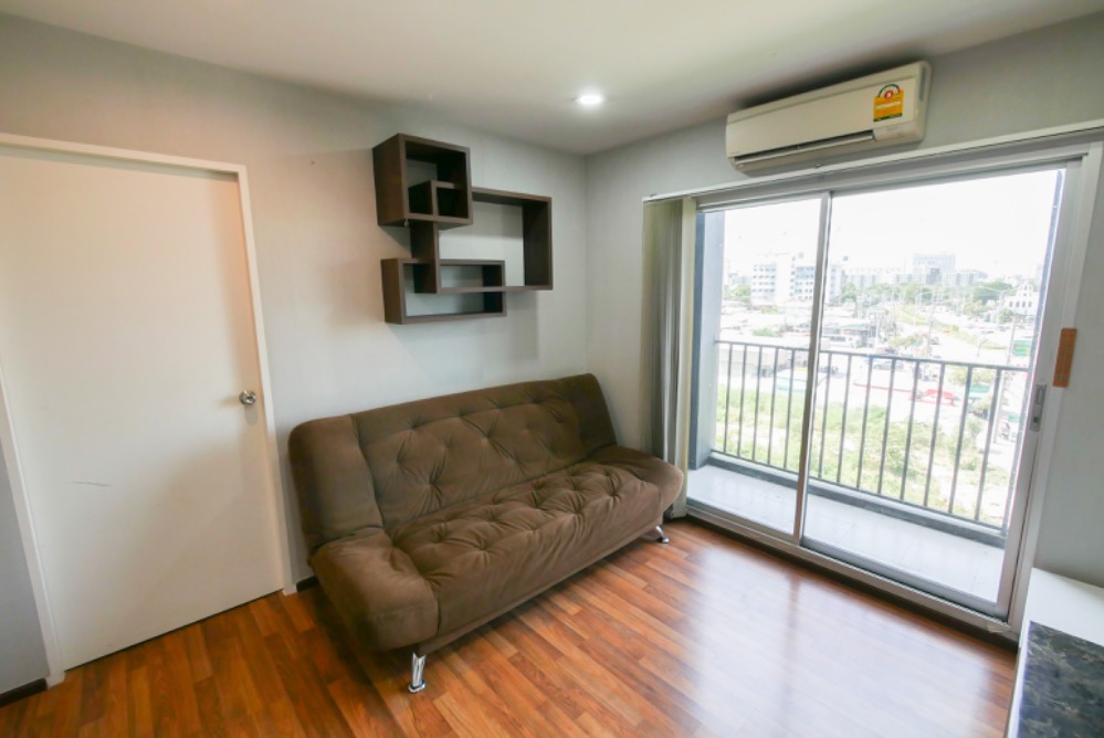For SaleCondoRamkhamhaeng, Hua Mak : Selling at a loss, Condo U Hua Mak, size 38 sq m, corner room, near Sri Kritha BTS station, near the expressway, room in good condition, ready to move in.