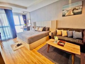 For RentCondoSriracha Laem Chabang Ban Bueng : Ladda Plus Condo Sriracha for rent with furniture, fully furnished, sea view.