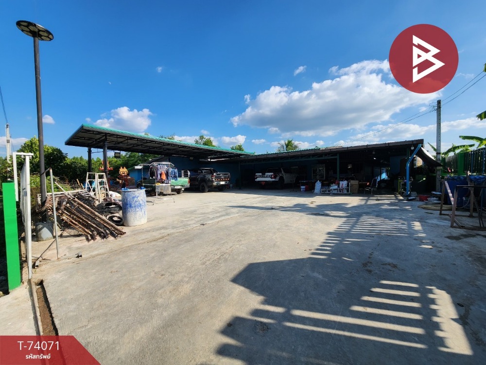 For SaleHousePattaya, Bangsaen, Chonburi : Single house for sale with rental business, area 2 rai 18.1 square wah, Ban Bueng, Chonburi.