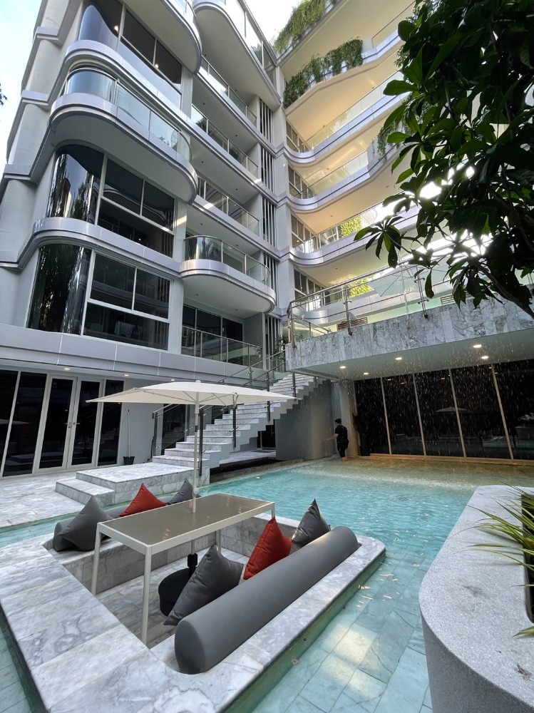 ขายคอนโดสุขุมวิท อโศก ทองหล่อ : 2bed 2bath  7.3 ล้าน ฟรีส่วนกลางอีก 5 ปี Q Prasarnmit เดินไปมศว. เพียง100 เมตร สนใจติดต่อ 088-2389494 พิม