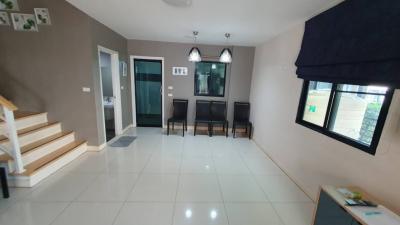 For RentTownhouseLadkrabang, Suwannaphum Airport : Townhome for rent, The Connect Up 3, Chaloem Phrakiat, 75 sq m., 20 sq m.