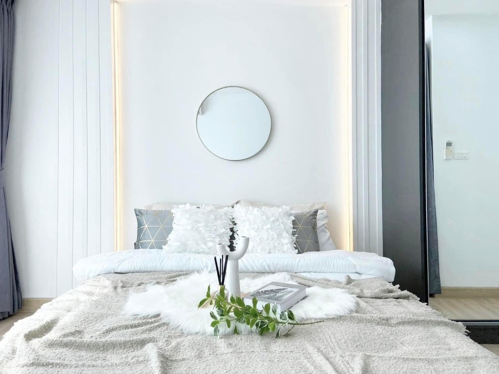 For SaleCondoBangna, Bearing, Lasalle : Fully furnished, ready to move in with your bags. The Niche Mono Bangna, high floor, cheap price, only 1.89 million baht.