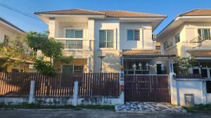 For SaleHouseNawamin, Ramindra : Single house for sale with furniture, good condition, special price, Lancio Wongwaen-Ramindra, 3 bedrooms, 2 bathrooms, 1 kitchen, 1 dining room, price 4.89 million.