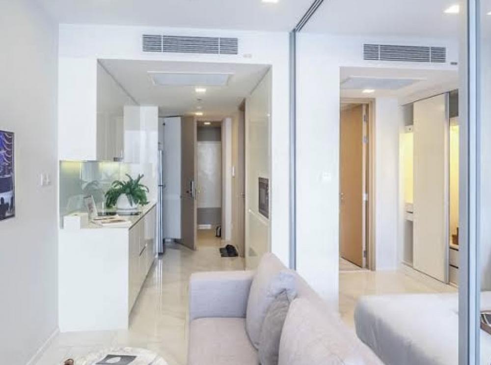 For SaleCondoNana, North Nana,Sukhumvit13, Soi Nana : Condo for sale, Hyde Sukhumvit 11, 1 bedroom, 34.5 sq m, Fully-furnished.