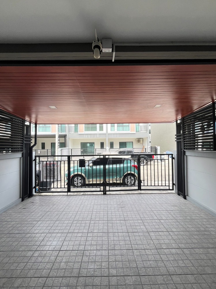 For SaleTownhouseBang kae, Phetkasem : 2-story townhouse, area 21.4 sq m., usable area 136 sq m., 4 bedrooms, 3 bathrooms.