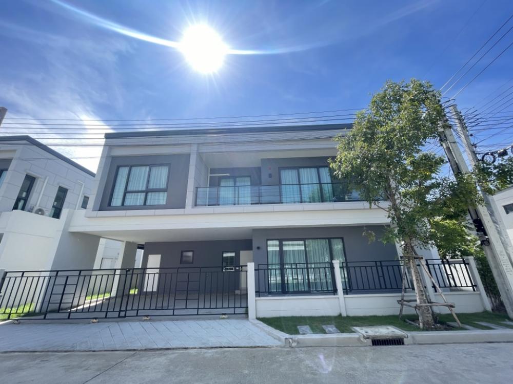 For RentHouseBangna, Bearing, Lasalle : For rent, 2-story detached house, Centro Bangna Village.