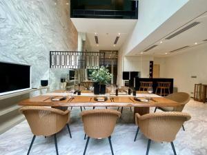 For RentHouseSukhumvit, Asoke, Thonglor : FOR (RENT,SELL) RENT 350k  SELL 80 MB  - Malton Provate Residence Sukhumvit 31  , 4 BEDS 5 BATHS, 523 Sq.m. On Area 52.4 SQ.M.