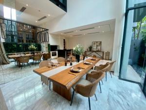 ขายบ้านสุขุมวิท อโศก ทองหล่อ : FOR (RENT,SELL) RENT 350k  SELL 80 MB  - Malton Provate Residence Sukhumvit 31  , 4 BEDS 5 BATHS, 523 Sq.m. On Area 52.4 SQ.M.