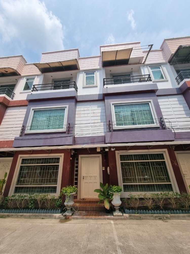 For RentHome OfficeYothinpattana,CDC : Home office for rent  Located close Ramintra expressway