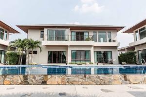 For RentHouseLadkrabang, Suwannaphum Airport : RHT1385 Luxury house for rent on an area of ​​400 sq m with swimming pool, pool villa, 12 bedrooms, Perfect Masterpiece Rama 9 project, Rama 9 area, along the motorway expressway. Near Stamford University