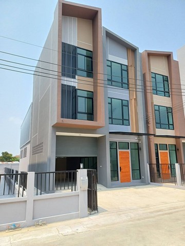 For RentWarehouseNonthaburi, Bang Yai, Bangbuathong : Home office for rent 450 Sq m with a newly built warehouse in the Bang Yai area, Nonthaburi, Soi Kattana, 3 phase electricity, 30 amps.