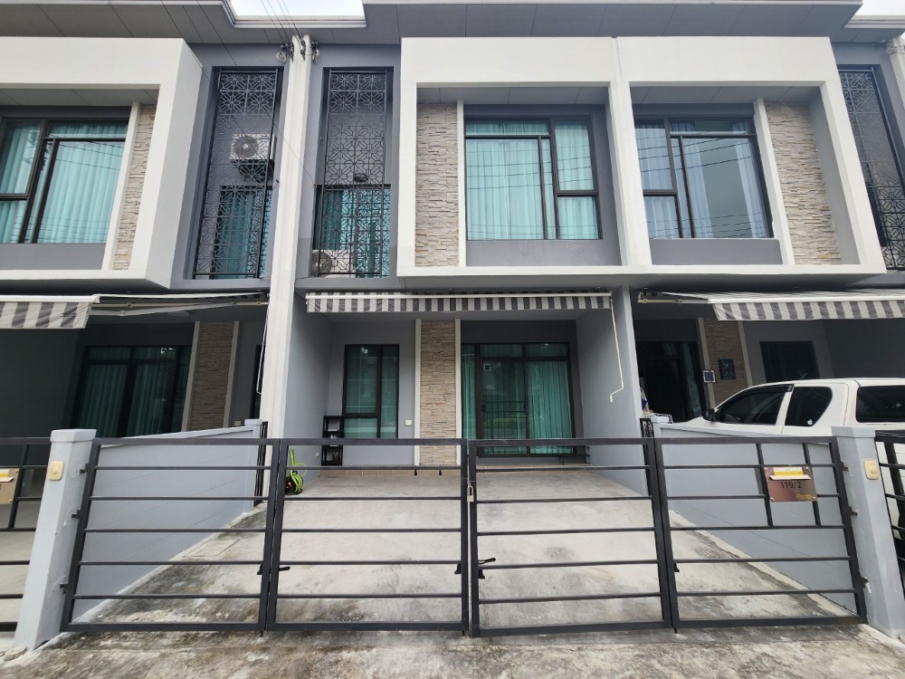 For SaleTownhouseNonthaburi, Bang Yai, Bangbuathong : Townhome ready to move in at a loss of more than 700,000 baht (accepting agent)