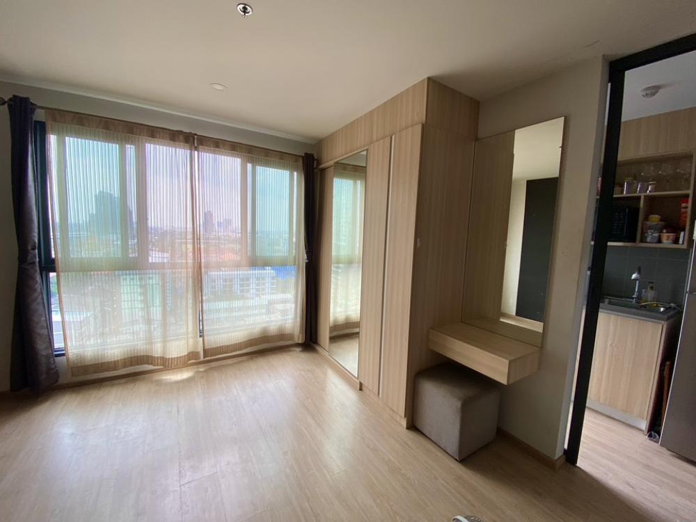 For SaleCondoBangna, Bearing, Lasalle : For sale, large common condo for sale! Ideo o2 BTS Bangna, Building A, high floor 12 +, size 28.5 sq m, price 2,490,000 baht, pool view.