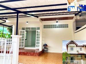 ขายทาวน์เฮ้าส์/ทาวน์โฮมจันทบุรี : ถ.ญาณวิโรจน์ รพ.สิริเวช เซ็นทรัล จันทบุรี ทาวน์เฮ้าส์2ชั้น แปลงมุม เซ็นทรัล จันทบุรี 30ตรว. 230ตรม. 3นอน 2น้ำ 2จอดรถ