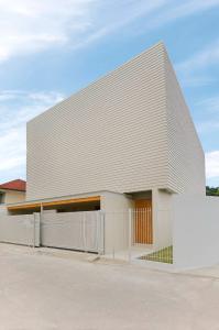 ขายบ้านโชคชัย4 ลาดพร้าว71 : U73 ขายบ้านหรู บ้านเดี่ยว 3 ชั้น Modern Luxury ทำเลเลียบทางด่วน ซอยนาคนิวาส 31 (ลาดพร้าว 71)
