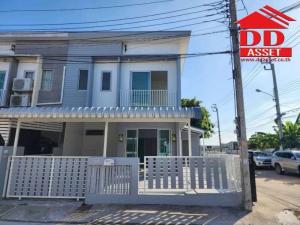 ขายทาวน์เฮ้าส์/ทาวน์โฮมลาดกระบัง สุวรรณภูมิ : ขายทาวน์โฮม 2 ชั้น  หมู่บ้าน เดอะคอนเนค1 สุวรรณภูมิ - กิ่งแก้ว (The Connect Suvarnabhumi ) บ้านหลังมุมอยู่ต้นโครงการ รหัส T8006