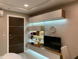 For RentCondoSamut Prakan,Samrong : 🔥 New room, never rented out. Condo available for rent, The Metropolis, near BTS Samrong, fully furnished, ready to move in.