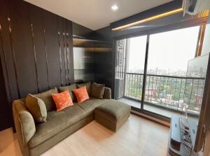 For RentCondoWitthayu, Chidlom, Langsuan, Ploenchit : Life one wireless, size 45 sq m, 2 bedrooms, 2 bathrooms, luxuriously decorated, high floor, million-dollar view.