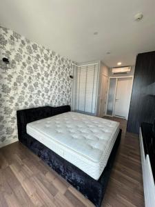 For RentCondoOnnut, Udomsuk : For rent at The Room Sukhumvit 62  Negotiable at @thailandhome (with @ too)
