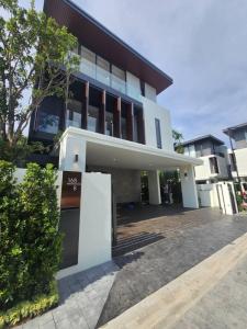 For SaleHouseNawamin, Ramindra : 3-storey detached house for sale with elevator and private swimming pool: Meka Ramintra (corner plot)