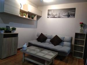 For SaleCondoBang Sue, Wong Sawang, Tao Pun : Condo for sale (with tenant) RegentHome Bang Son Phase 27, fully furnished, next to MRT Bang Son.
