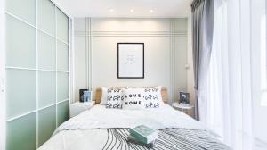For SaleCondoRatchadapisek, Huaikwang, Suttisan : ✨Ratchada Orchid Project ✓ Good location in the heart of the city, Sutthisan area ✓ Complete common areas, fitness, swimming pool, ping pong table, city view ✓ Newly decorated room, new furniture, complete electrical appliances, ready to move in ✓ Key Car
