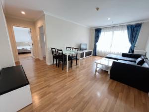 For RentCondoRama9, Petchburi, RCA : RENT !! Condo Lumpini Place, MRT Rama 9, 1 Bed, Tower C, Floor 18, 71 sq.m., 24,000 Baht