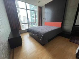 ให้เช่าคอนโดวงเวียนใหญ่ เจริญนคร : For rent : Baan Sathorn Chao Phraya2 Bedroom Condo for Rent with Stunning River Panorama View next to ICON Siam