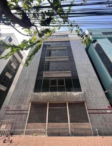 ให้เช่าสำนักงานวงเวียนใหญ่ เจริญนคร : Commercial building in Charonakorn for rent 7 storey 1,050 sqm 7 rooms 7 Bathrooms 260,000 per month