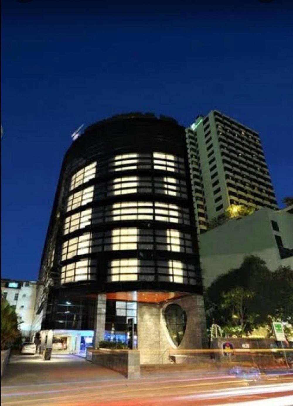 ขายขายเซ้งกิจการ (โรงแรม หอพัก อพาร์ตเมนต์)สุขุมวิท อโศก ทองหล่อ : 📍Hot !!! 🔥🔥ขาย Hotel   Best Western plus 📍@ Sukhunvit soi20 for sale :480,000,000 Million Baht ติดถนนสุขุมวิท20  เข้าซอย ประมาณ 50 เมตร   78 ห้องค่ะเนื้อที่230ตรว. ตึกสูง 8 ชั้น ,ขายพร้อมกิจการ