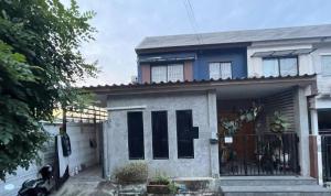 For SaleTownhouseBang kae, Phetkasem : Urgent sale!!! Good price, Pruksa Village 61, Soi Phetkasem 63, in Soi Phetkasem 63, only 500 meters.