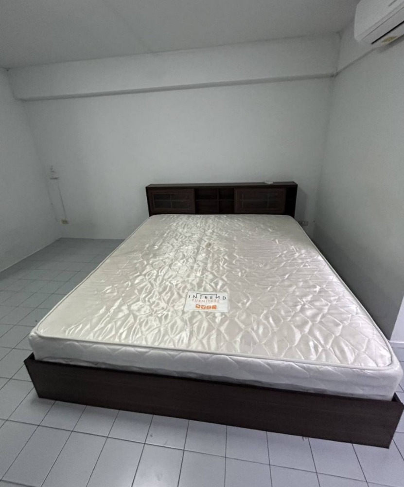For RentCondoRama9, Petchburi, RCA : Available for rent!! Living Place Sunwichai 14 Interested in negotiating the price? Line:0889656914 Rooms are rented out very quickly, so hurry up and talk to us.