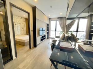 For RentCondoSukhumvit, Asoke, Thonglor : Condo for rent ASHTON ASOKE, fully furnished condo, ready to move in, next to MRT Sukhumvit and near BTS Asoke, convenient travel!!