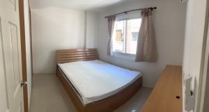 For RentCondoMin Buri, Romklao : Condo for rent, Assakan Place, Ramkhamhaeng Wongwaen, decorated with beautiful built-ins, ready to move in.