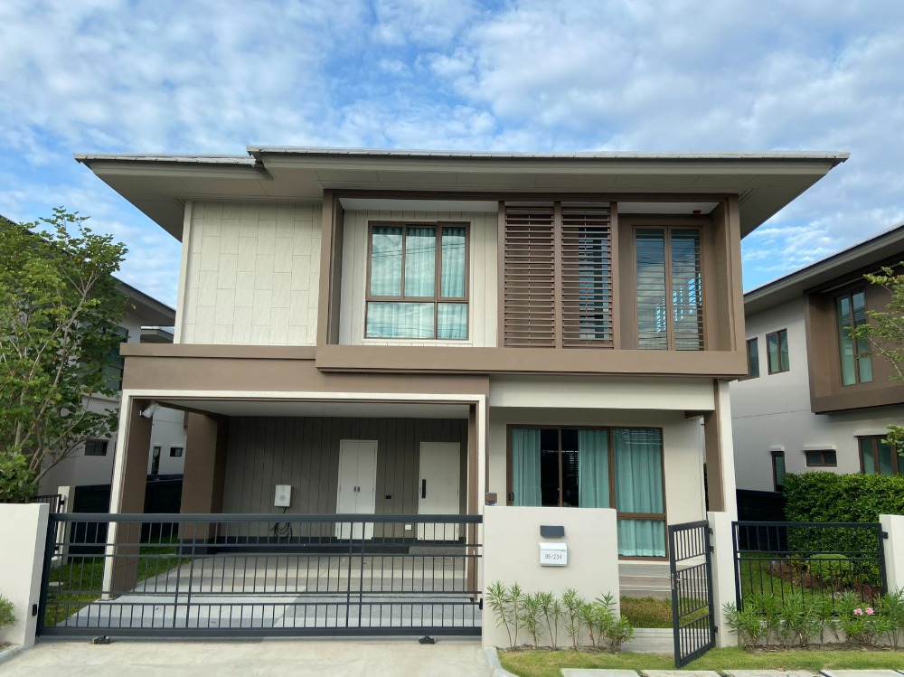 For RentHousePattanakan, Srinakarin : 🏡Luxury house for rent, Burasiri, 2-story detached house.