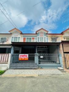 For SaleTownhouseRama5, Ratchapruek, Bangkruai : Townhome for sale, cheap price, good condition, added a garage in front of the house and added a kitchen in the back of the house, ready to move in.