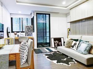 ขายคอนโดนานา : 100% Airbnb allowed for sale at Circle rein Sukhumvit 12  HOT PRICE FOR SALE | ONLY ONE UNIT BTS NaNa  Type: Studio 1 bathroom Sizing : 30.36 Sq.M.  Fully Furnished Special Price : 5.3 MB Only   สตูดิโอ 1 ห้องน้ำ