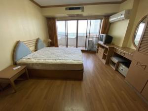 For RentCondoSriracha Laem Chabang Ban Bueng : Condo for rent, pets allowed, Sriracha Condo, large room, 2 bedrooms, sea view