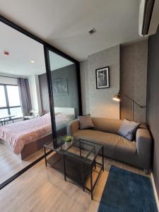 For RentCondoSamut Prakan,Samrong : For rent at Knightsbridge Sky River Ocean  Negotiable at @m9898 (with @ too)