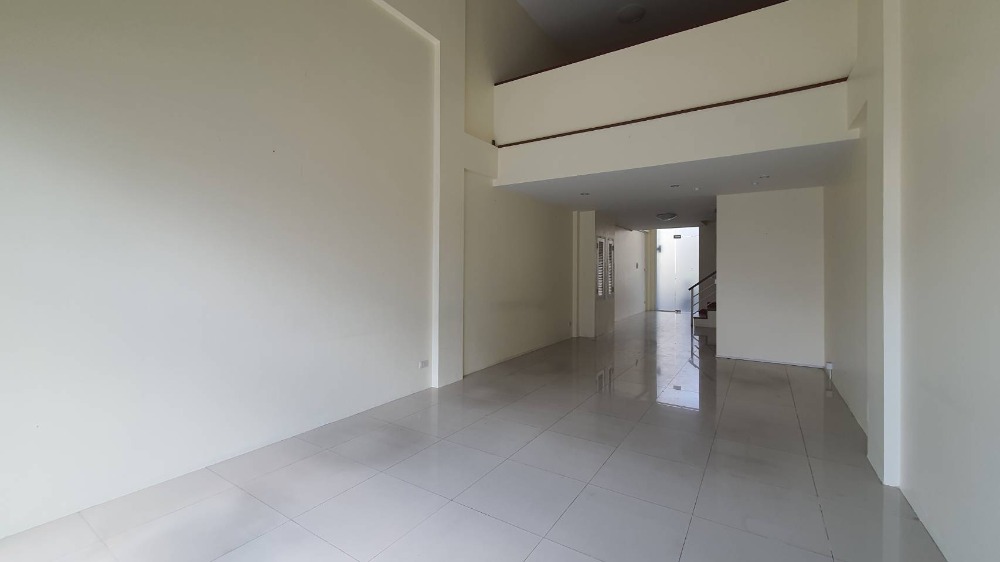 For RentShophouseChiang Mai : CBP building for rent commercial building Mueang Chiang Mai