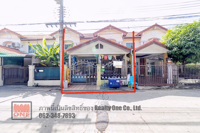For SaleTownhousePathum Thani,Rangsit, Thammasat : Townhouse for sale, townhome, Pruksa Ville Village, Khlong 2, Lam Luk Ka, Pathum Thani.