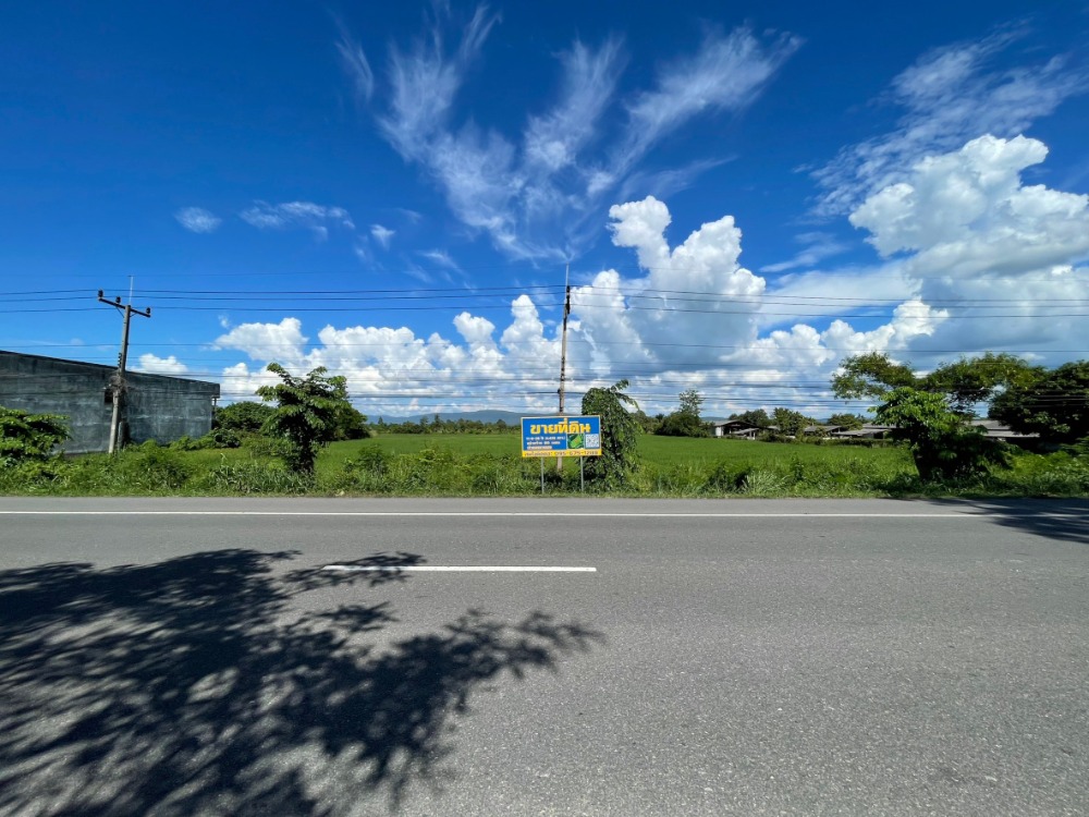 For SaleLandPhayao : Land for sale in Phayao, 11 rai, next to the highway AH2, hot price, Mae Chai District, Phayao Province.