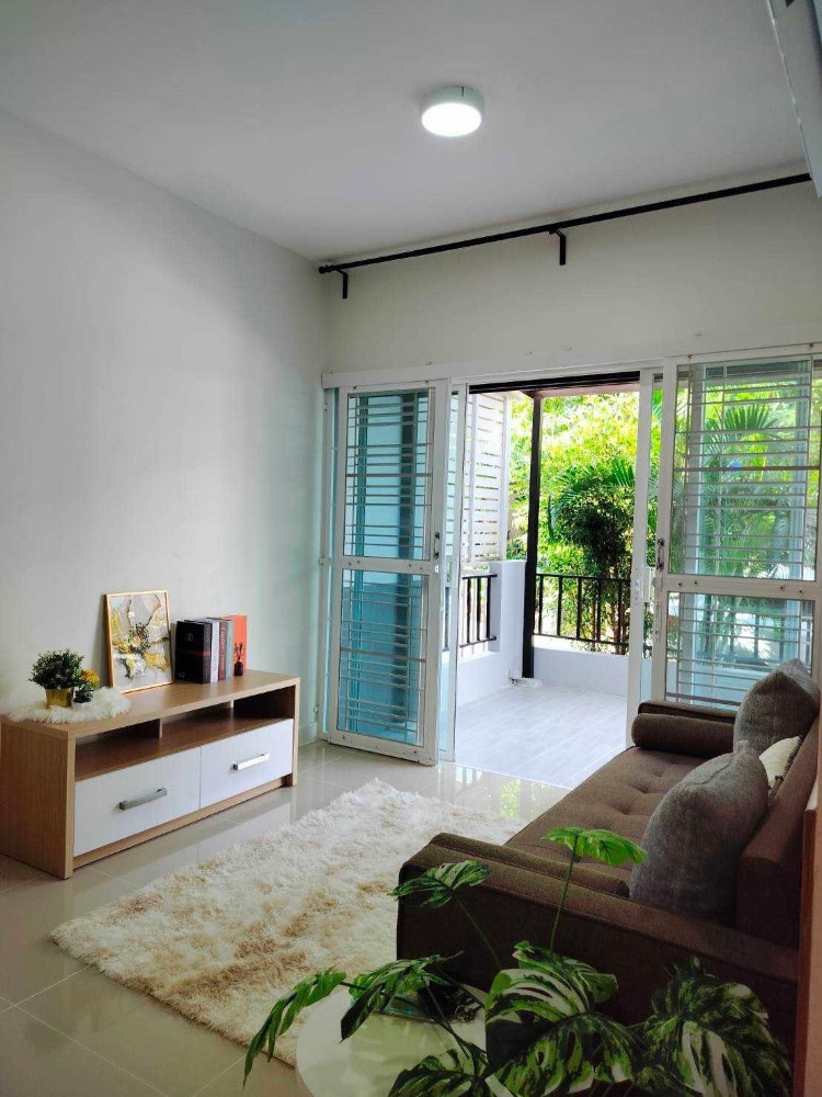 For SaleTownhouseNawamin, Ramindra : Townhouse for sale, The Color Wongwaen-Ramintra. Fully furnished Decorated and ready to move in >> Call 0944788263