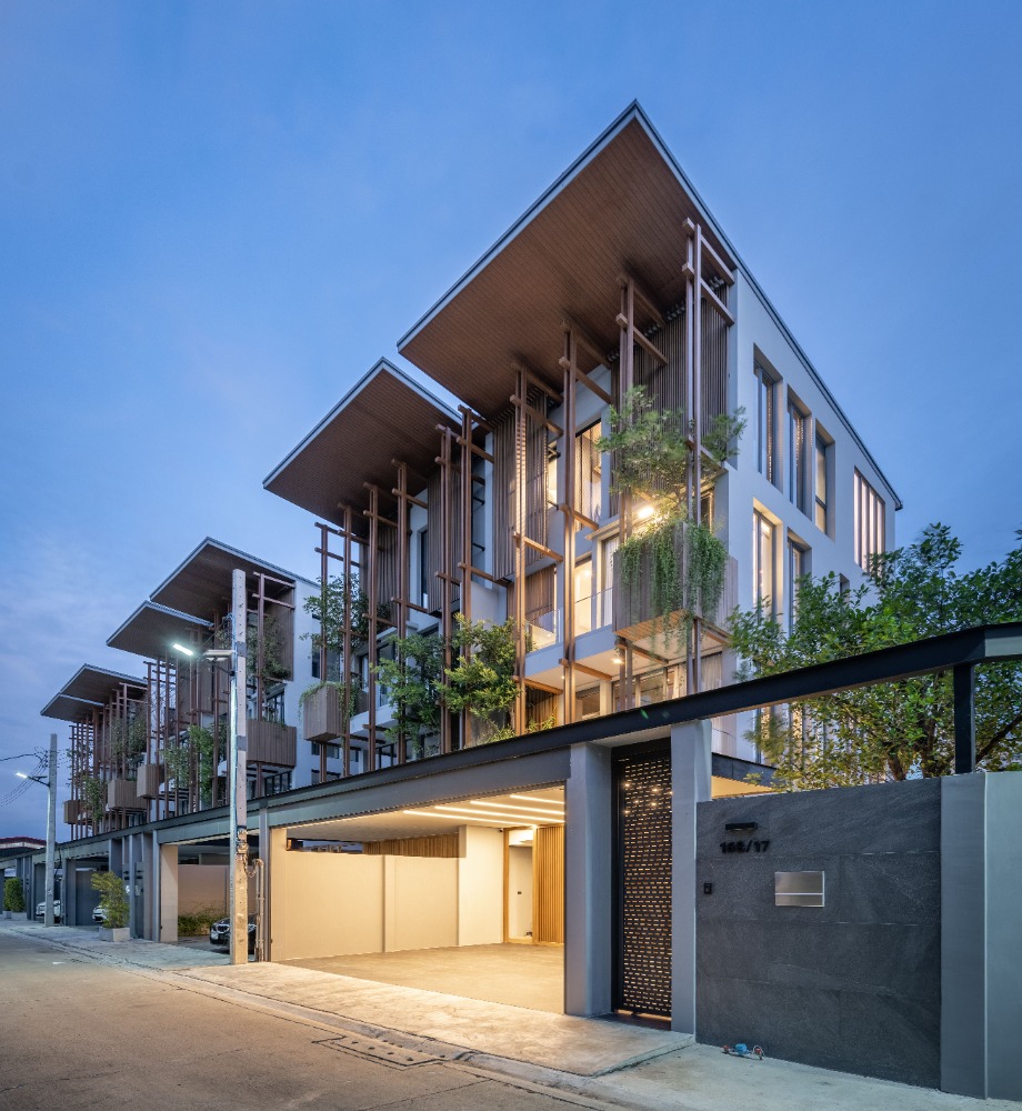 For SaleHouseChokchai 4, Ladprao 71, Ladprao 48, : Luxury home office for sale, ALIVE Ekkamai-Ramintra, Modern Tropical style located at the heart of the city.
