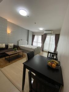 ขายคอนโดพระราม 9 เพชรบุรีตัดใหม่ RCA : P38091223  ขาย/For Sale Condo Supalai Veranda Rama 9 (ศุภาลัย เวอเรนด้า พระราม 9) ห้องสตูดิโอ 30ตร.ม ชั้น28 ห้องสวย เฟอร์ครบ พร้อมอยู่