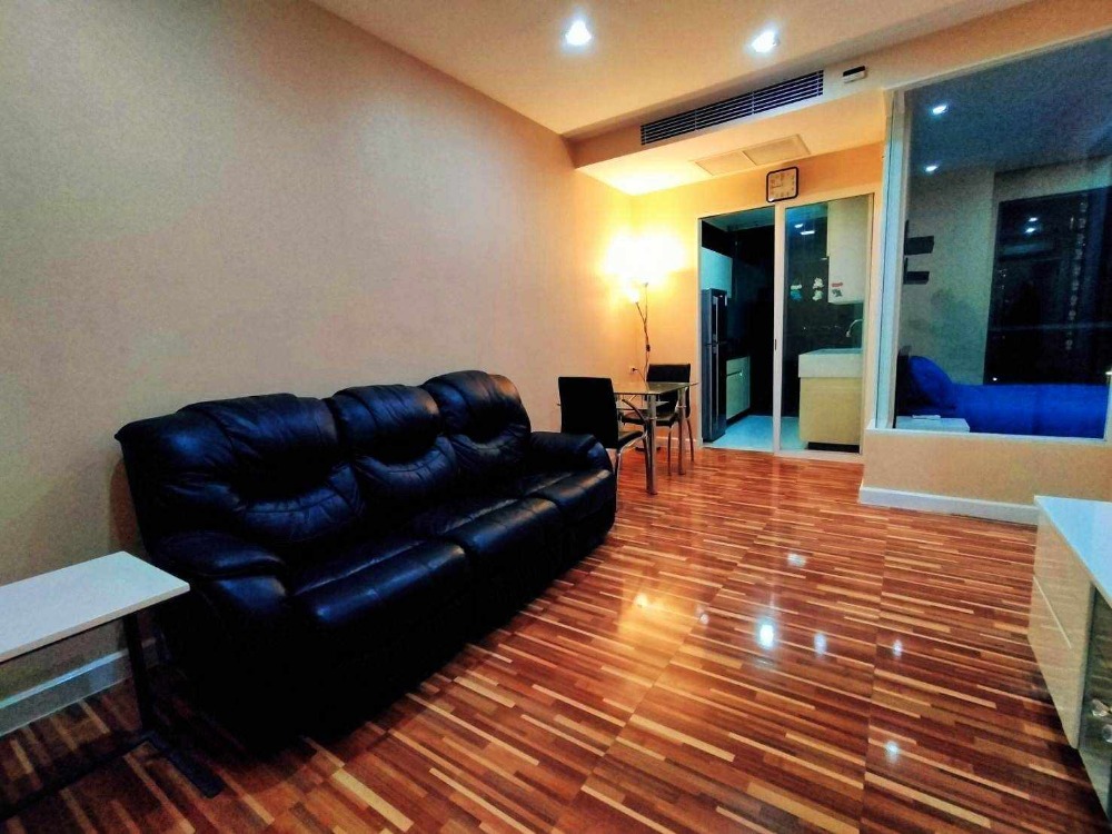 For RentCondoOnnut, Udomsuk : For rent [renovated pool view room] The Room Sukhumvit 62, size 45 sq m., 9th floor, fully furnished, near Punnawithi BTS.