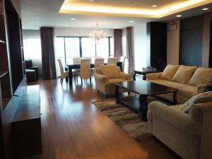 For RentCondoSathorn, Narathiwat : Sathorn Garden - Fully Furnished Large 3 Bedrooms / Located Along Sathorn Road