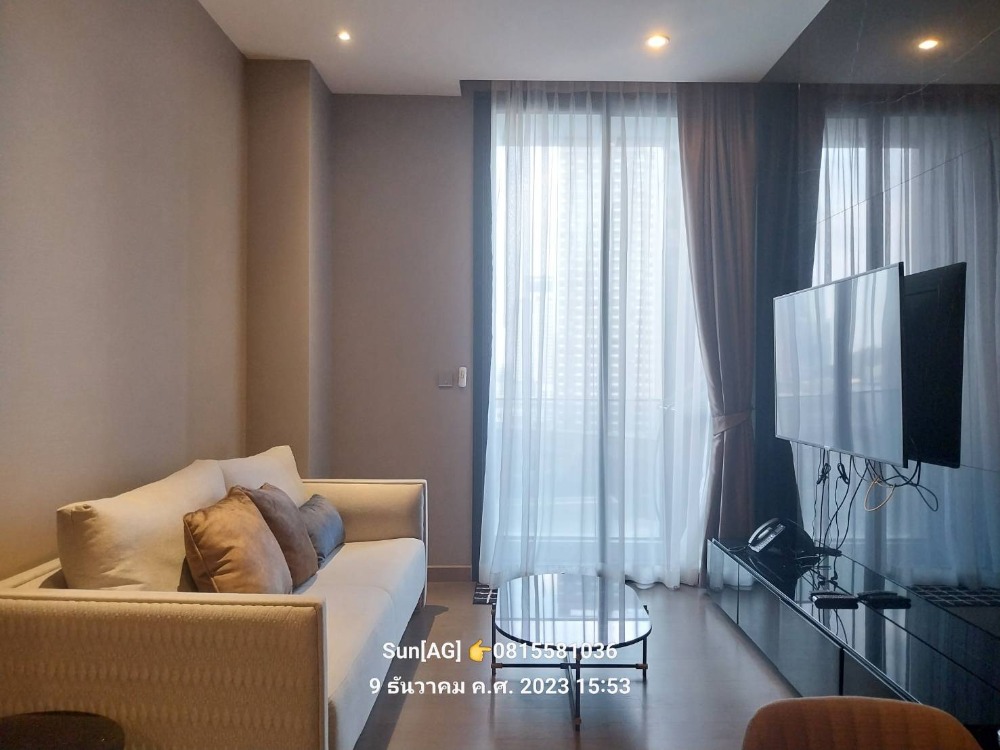 For RentCondoRama9, Petchburi, RCA : #Condo for rent The Esse at Singha Complex near MRT Phetchaburi - 2 bedrooms, 2 bathrooms - 10th floor, size 70 sq m. - fully furnished, rent 65,000 baht/month.