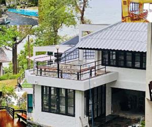 For RentHouseRayong : A Resort for rent in Rayong 2 floors natural view 165sqwa. 185sq.m. 3bed 2bath 2parking 3A/C Koh Sa