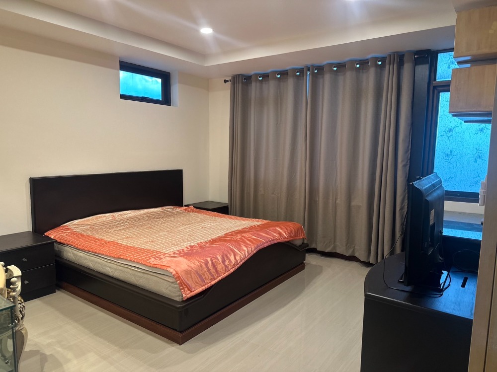 For RentCondoPinklao, Charansanitwong : OMG2659  Renovated Large 1 Bedroom unit - River View - For RENT [ Rattanakosin Island Condo ]